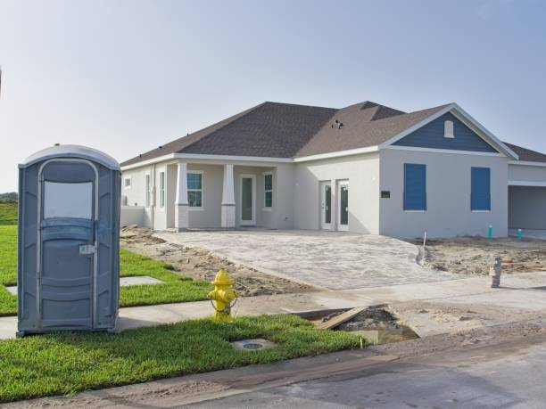Best Porta potty delivery and setup  in North Aurora, IL