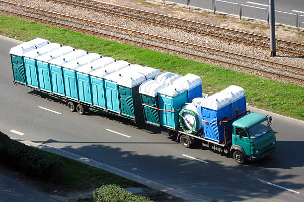 Best Porta potty rental near me  in North Aurora, IL